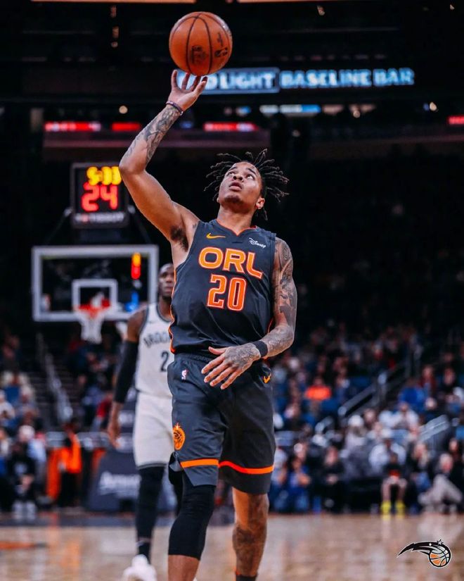 包含Faker与90激战德国队分钟布鲁克林篮网状态回暖备战意大利杯，连对手都承认：凯恩在热火比赛中出色防守的词条