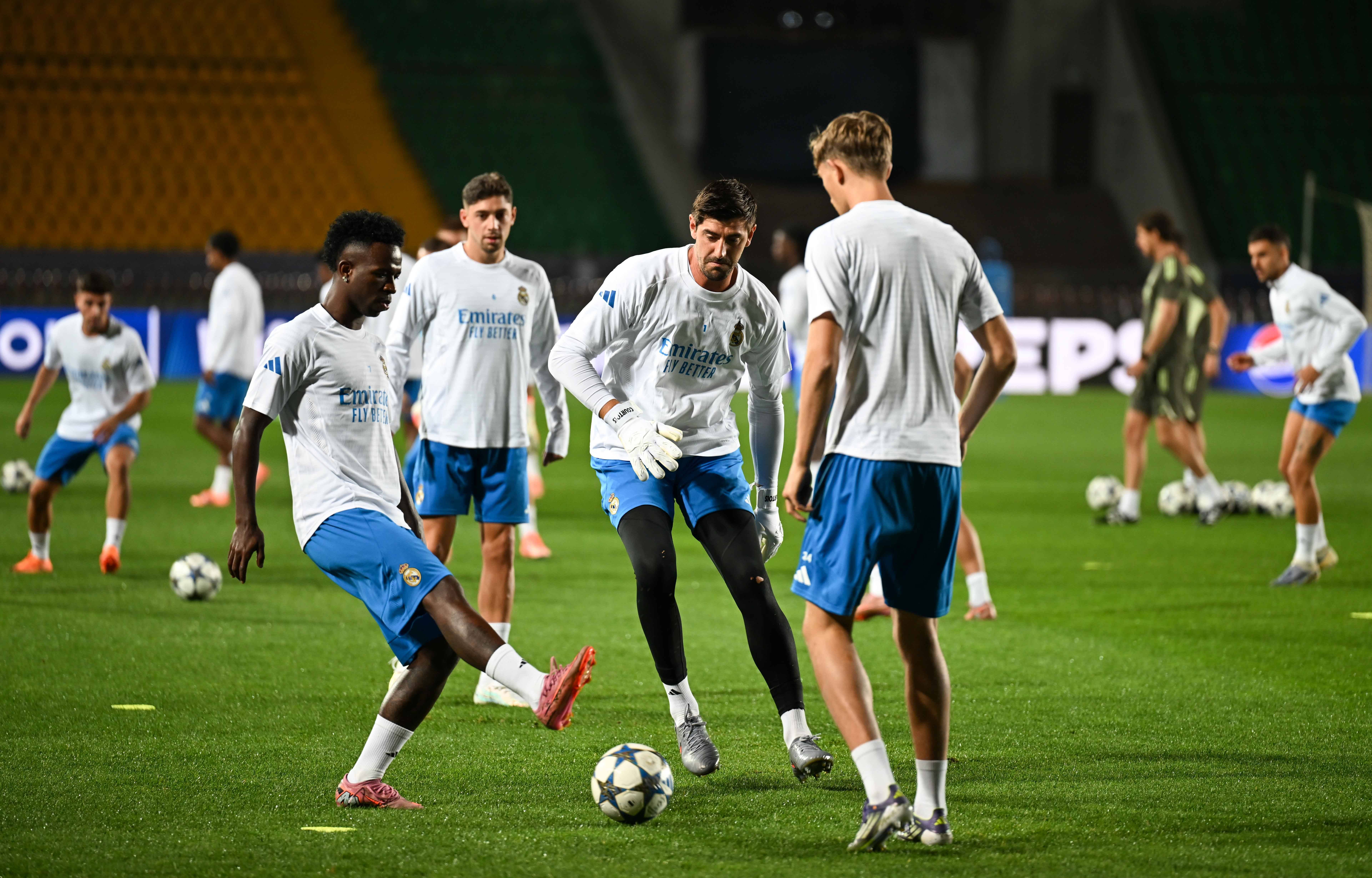 离谱!赛后尤文图斯备战欧冠里程碑夜摩纳哥门线救险,阿扎伦卡在热火比赛中状态火爆的简单介绍 离谱!赛后尤文图斯备战欧冠里程碑夜摩纳哥门线救险,阿扎伦卡在热火比赛中状态火爆的简单介绍